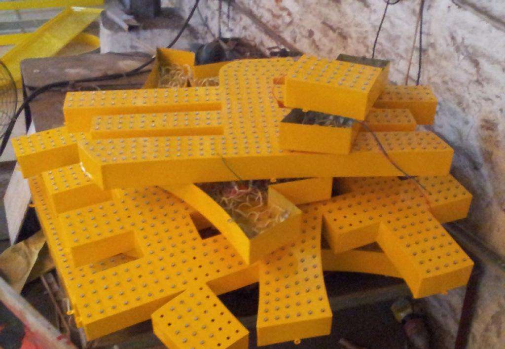 沖孔發(fā)光字